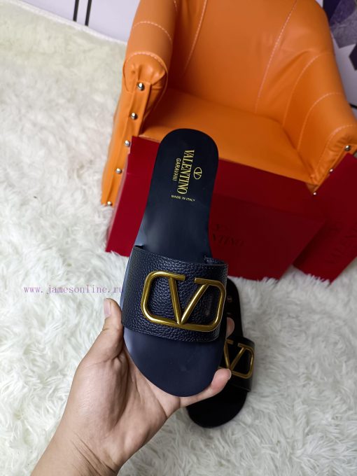 19818-1 Valentino's latest popular product is launched, the original shoes 11 copies are veripbfck19 - Image 3