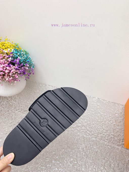 Louis Vuitton 2024 new product quality, perfect details fabric hand sewn Swarovski crystal d5cdxugjj - Image 10