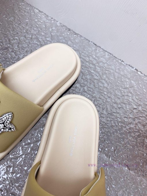 Louis Vuitton 2024 new product quality, perfect details fabric hand sewn Swarovski crystal dy3zp1akl - Image 6