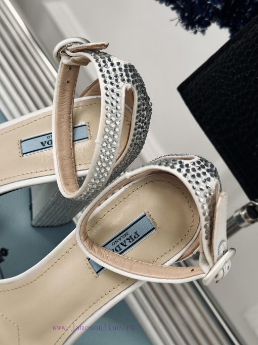 PRADA/PRADA Classic Triangle DiamondOne word thick heel Hentian high sandalsSpring/Summer Ho8we9m4z6 - Image 9