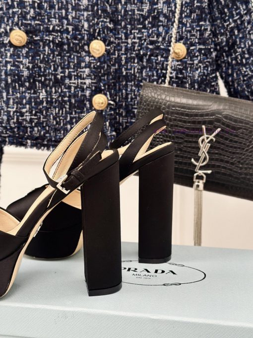 PRADA/PRADA Classic Triangle DiamondOne word thick heel Hentian high sandalsSpring/Summer Hohs4f5zgj - Image 7