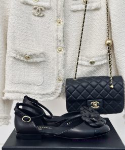 Chanel | Chanel 24c Spring/Summer New ProductsCamellia Hollow Sandals SeriesThis season's Cacf2bu5ji