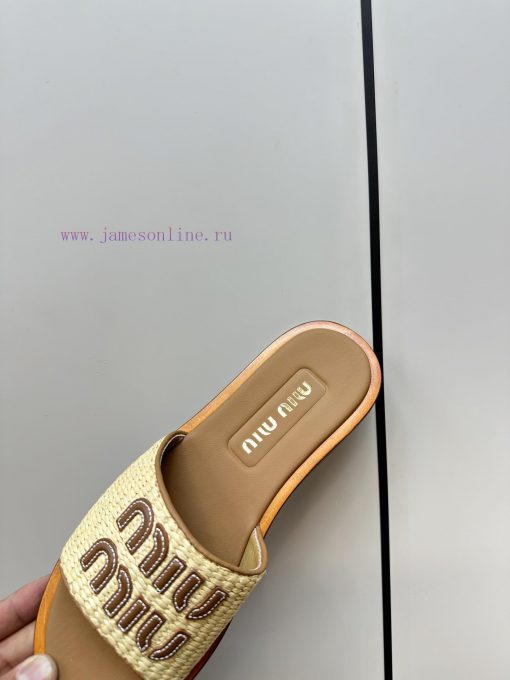 Miumiu 2024 Spring Grass Weaving SlippersMiumiu flat bottomed micro label sandals and slippefjfa8a8m - Image 7