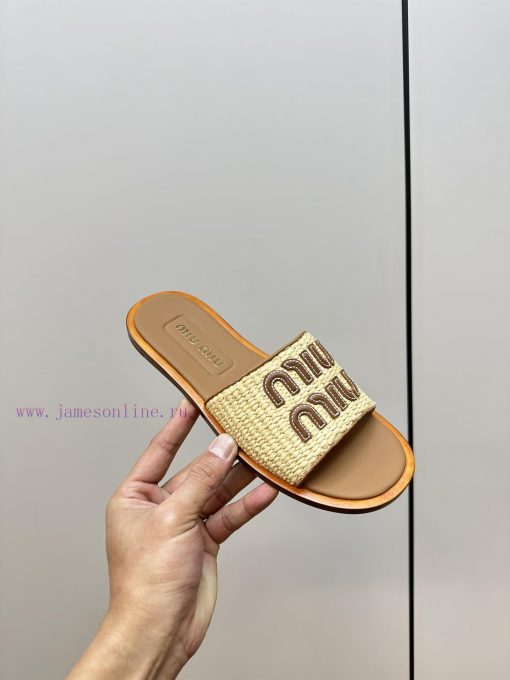 Miumiu 2024 Spring Grass Weaving SlippersMiumiu flat bottomed micro label sandals and slippefjfa8a8m - Image 8