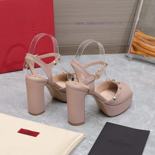 Top purchasing agent: Valentino/Rivet Valentino RookieThe latest metal rivet wedge high-heelyukawek3 - Image 3