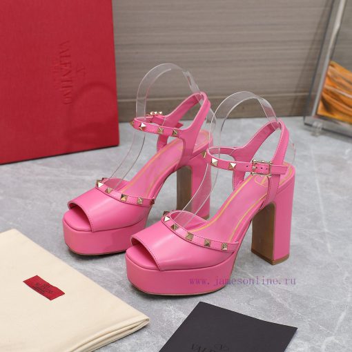 Top purchasing agent: Valentino/Rivet Valentino RookieThe latest metal rivet wedge high-heelgq7ha0hi - Image 5
