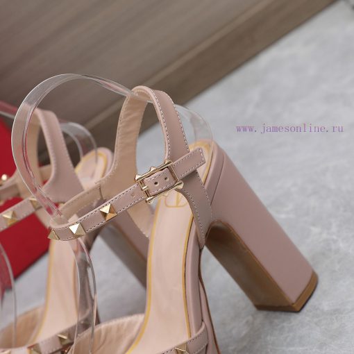 Top purchasing agent: Valentino/Rivet Valentino RookieThe latest metal rivet wedge high-heelyukawek3 - Image 10