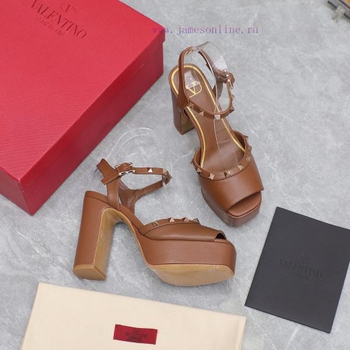 Top purchasing agent: Valentino/Rivet Valentino RookieThe latest metal rivet wedge high-heelvhcu2oou - Image 2