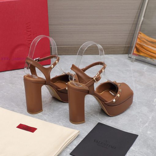 Top purchasing agent: Valentino/Rivet Valentino RookieThe latest metal rivet wedge high-heelvhcu2oou - Image 3