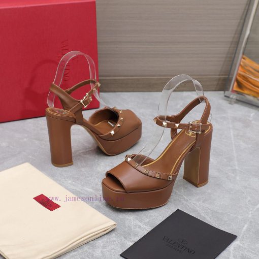 Top purchasing agent: Valentino/Rivet Valentino RookieThe latest metal rivet wedge high-heelvhcu2oou - Image 7