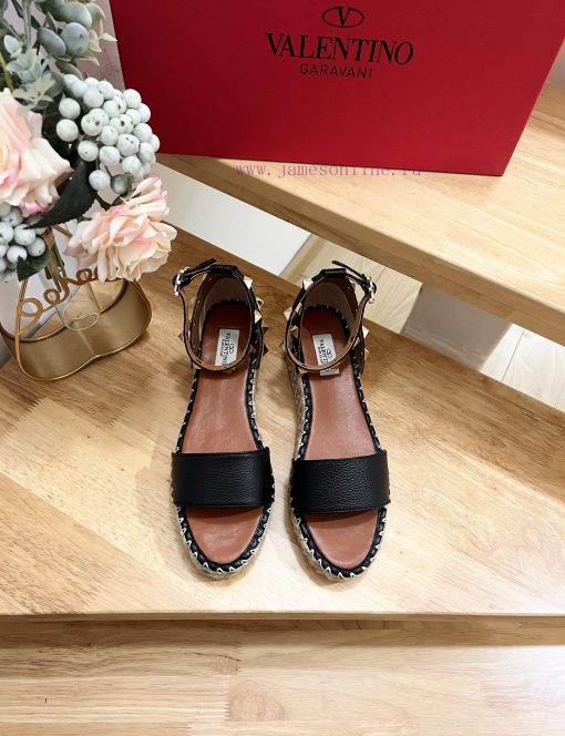 Valentino Garavani Lychee Leather Strap Wedge Sandals-Metal effect processing rivet decorati9cuvhmf2 - Image 2