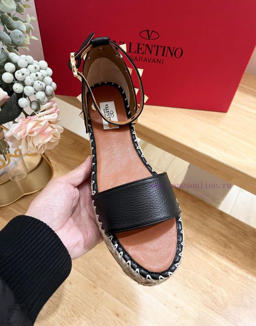 Valentino Garavani Lychee Leather Strap Wedge Sandals-Metal effect processing rivet decorati9cuvhmf2 - Image 8