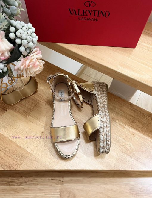 Valentino Garavani Lychee Leather Strap Wedge Sandals-Metal effect processing rivet decoratiotvx5z4f - Image 3