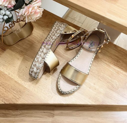 Valentino Garavani Lychee Leather Strap Wedge Sandals-Metal effect processing rivet decoratiotvx5z4f - Image 4