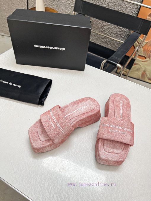 Alexander King 24's new thick soled slippers are a pair of shoes full of street feel, with txbbezdro - Image 3