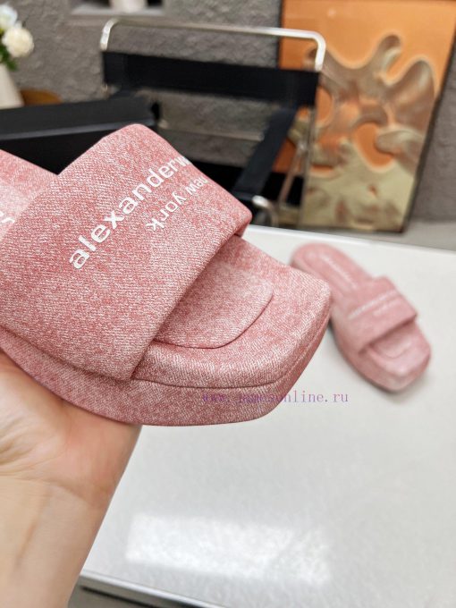 Alexander King 24's new thick soled slippers are a pair of shoes full of street feel, with txbbezdro - Image 8