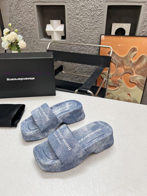 Alexander King 24's new thick soled slippers are a pair of shoes full of street feel, with tnqxwnxws - Image 4