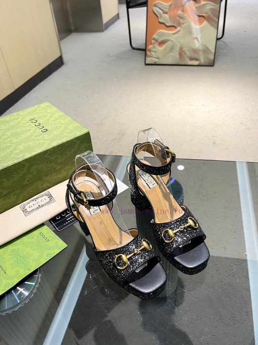 GuCCl's new high-heeled sandals are meticulously crafted in every detail, featuring a uniqueqxrhpw60 - Image 3
