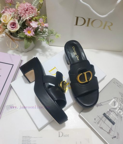 Leather sole 300, rubber sole Dior 2024 early spring new women's shoes CD letter metal logo iqzn5xqf - Image 3