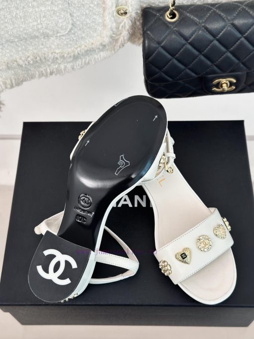 Chanel | Chanel 24C New ProductCoarse heeled sandalsThe shoe upper is made of imported lambsndmwm6su - Image 10