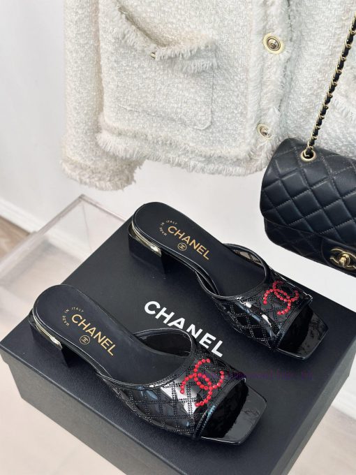 Chanel | Chanel 24P New ProductDiamond Double C Thick Heel SlippersThe upper of the shoe is aa75oqhd - Image 4