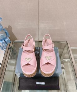 -24Fw Spring/Summer New Prada Wood Grain Thick Bottom Cross Rubber SandalsThis rubber sandalbn19bg29
