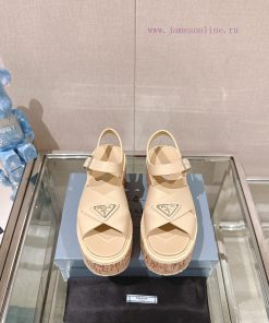-24Fw Spring/Summer New Prada Wood Grain Thick Bottom Cross Rubber SandalsThis rubber sandalwufncmaa