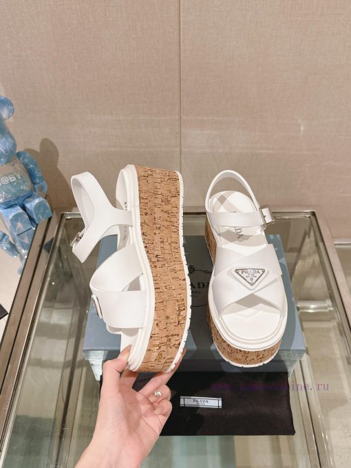 -24Fw Spring/Summer New Prada Wood Grain Thick Bottom Cross Rubber SandalsThis rubber sandalr0nx4gwh - Image 4