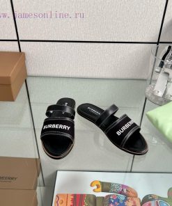 New Burberry Flat SlippersChannel goods vulcanized one foot stepping Burberry canvas shoesOr0j122ydx