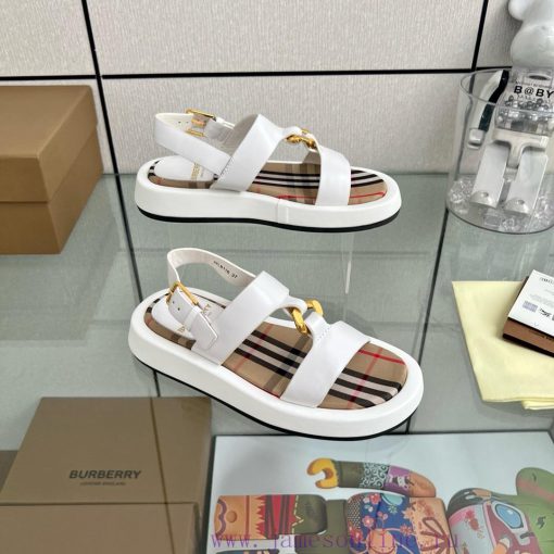 Male size 10Burberry's new slippers are manufactured using complex processes. The absolutelyctjt2fuj - Image 10