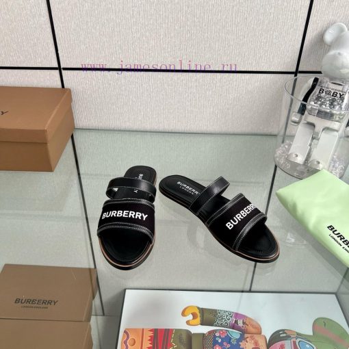 New Burberry Flat SlippersChannel goods vulcanized one foot stepping Burberry canvas shoesOr0j122ydx - Image 2