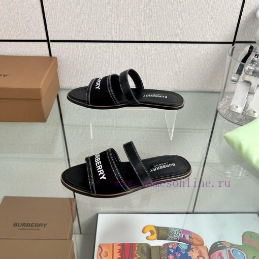 New Burberry Flat SlippersChannel goods vulcanized one foot stepping Burberry canvas shoesOr0j122ydx - Image 4