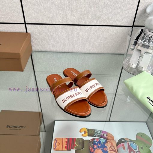 New Burberry Flat SlippersChannel goods vulcanized one foot stepping Burberry canvas shoesOr9fsb8va0 - Image 3