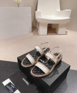 Purchasing grade𝗖𝗛 * 𝗔𝗡𝗟 | | 𝟐𝟎𝟐𝟒 Lazy person dragging 🩴 Chain shoesTop tier high-end qualitqd27wccp