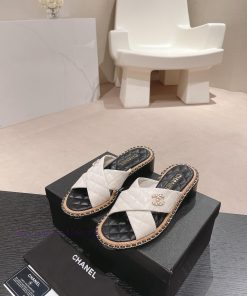 Purchasing grade𝗖𝗛 * 𝗔𝗡𝗟 | | 𝟐𝟎𝟐𝟒 Lazy person dragging 🩴 Chain shoesTop tier high-end qualit44ab4bsk