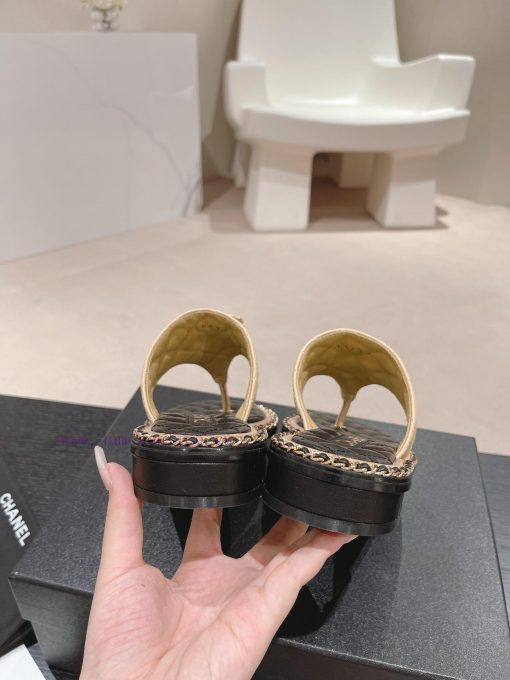 Purchasing grade𝗖𝗛 * 𝗔𝗡𝗟 | | 𝟐𝟎𝟐𝟒 Lazy person dragging 🩴 Chain shoesTop tier high-end qualit6my65hm4 - Image 9