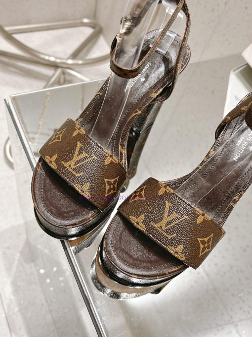 LV Water Platform Coarse Heel Sandals with Super Quality and Explosive Denim Design Originalna0dism6 - Image 9