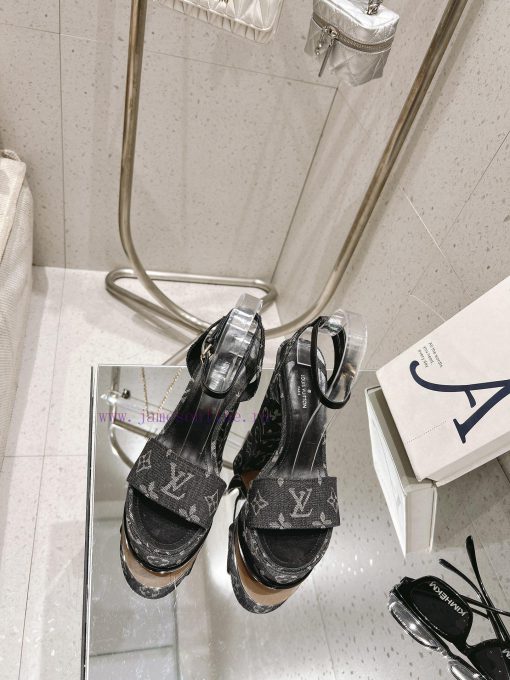 LV Water Platform Coarse Heel Sandals with Super Quality and Explosive Denim Design Originalvvg38wq3 - Image 2