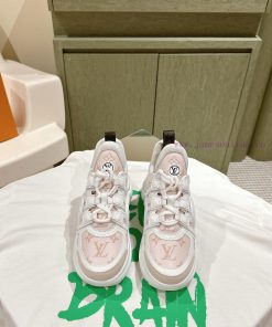 | ²⁰²4 𝐬𝐬  🤍🤎The new color series of LV synchronized dad shoes showcases youthful vitalitykoy1r2c0