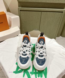 | ²⁰²4 𝐬𝐬  🤍🤎The new color series of LV synchronized dad shoes showcases youthful vitalityzo354zq1