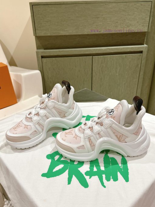 | ²⁰²4 𝐬𝐬  🤍🤎The new color series of LV synchronized dad shoes showcases youthful vitalitykoy1r2c0 - Image 4