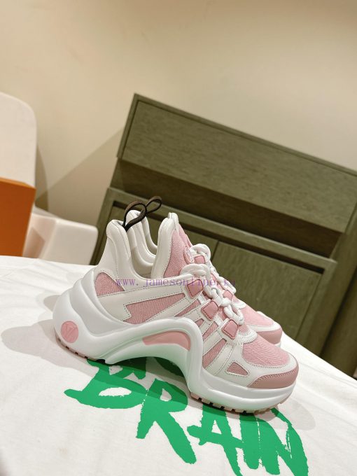 | ²⁰²4 𝐬𝐬  🤍🤎The new color series of LV synchronized dad shoes showcases youthful vitalitytpfb2bls - Image 3