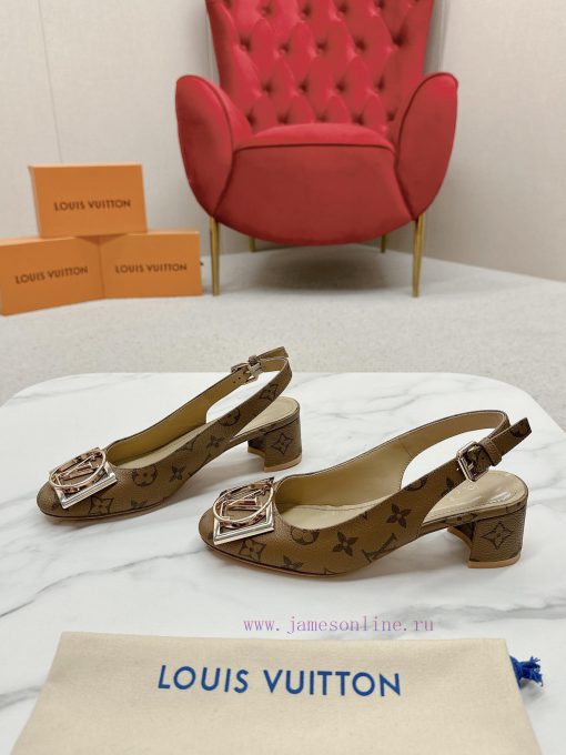 ️ Lv Single Shoe: This Urban Twist women's shoe provides a fashionable upgrade to the classirulgzcj7 - Image 4