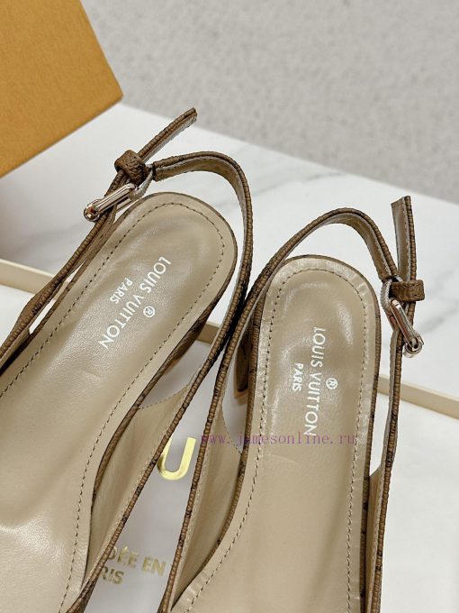 ️ Lv Single Shoe: This Urban Twist women's shoe provides a fashionable upgrade to the classirulgzcj7 - Image 7