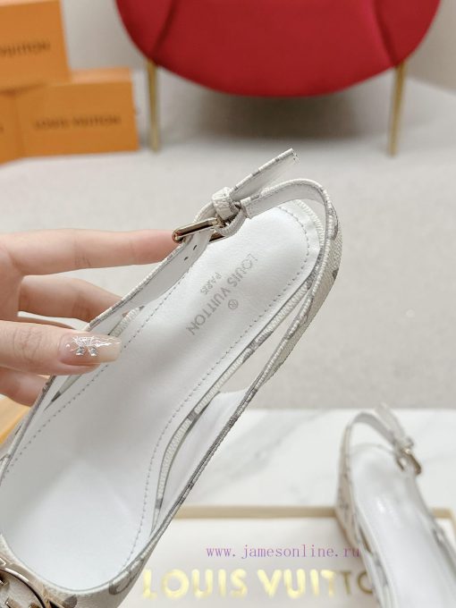 ️ Lv Single Shoe: This Urban Twist women's shoe provides a fashionable upgrade to the classimof1rih3 - Image 8