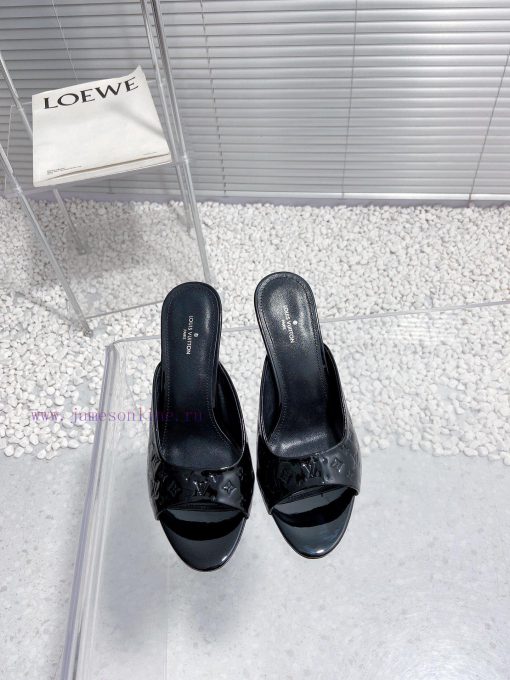 LV Louis Vuitton high-heeled slippersCute and very age reducing, not afraid of showing shortizsr4fbc