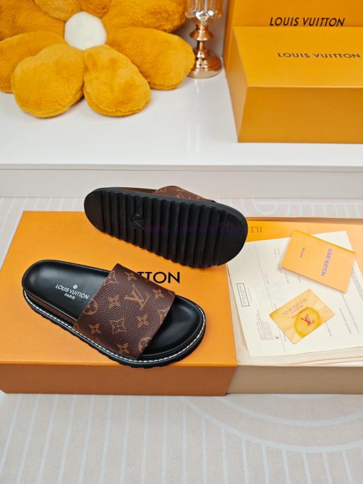 L. V | Luweideng 24 𝐬𝐬🧡 2024 Early Spring New Top Model ️Featuring classic slippers and hardraske738 - Image 10