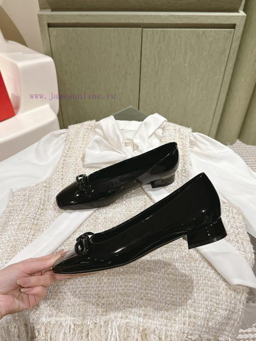 | ²⁰²4 𝐬𝐬  🤍🤎Ferragam"Ferragamo Spring/Summer Collection's new product features a square bt2dsw2j3 - Image 4