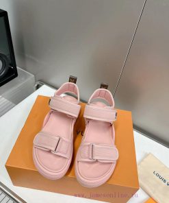 Top tierLouis Vuitton Lv ARCHLIGHT 2024 Spring/Summer Sandals, I love them. They look tallerxg3fkz5w