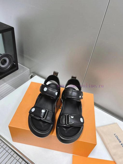 Top tierLouis Vuitton Lv ARCHLIGHT 2024 Spring/Summer Sandals, I love them. They look tallerifpar5ad - Image 2